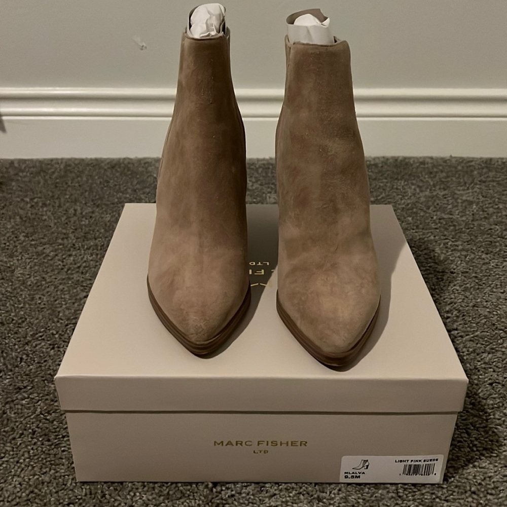 Marc Fisher tan/taupe suede leather booties